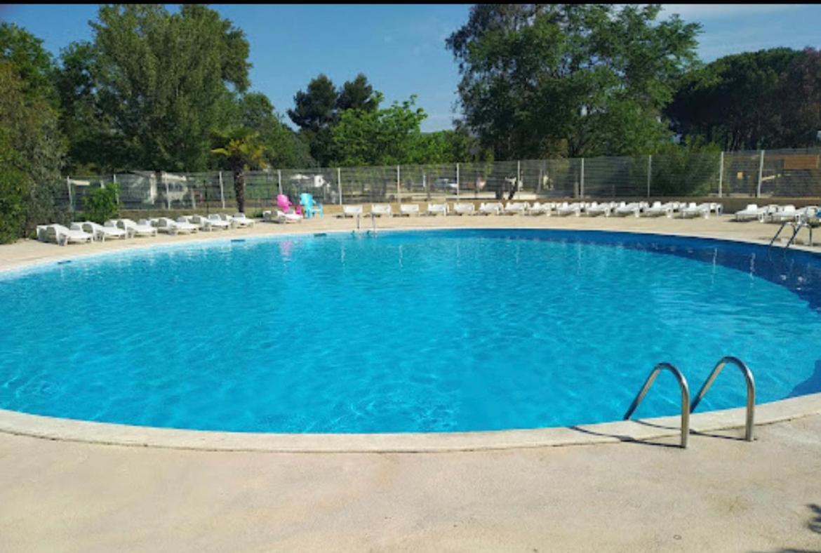 Au P'Tit Bonheur Otel La Roque-d'Antheron Dış mekan fotoğraf